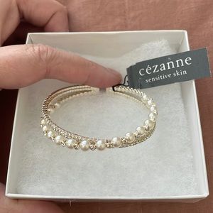 Bracelet with diamonds and pearls
